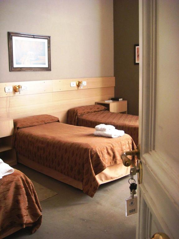 Hagoth Hostel Buenos Aires Ruang foto