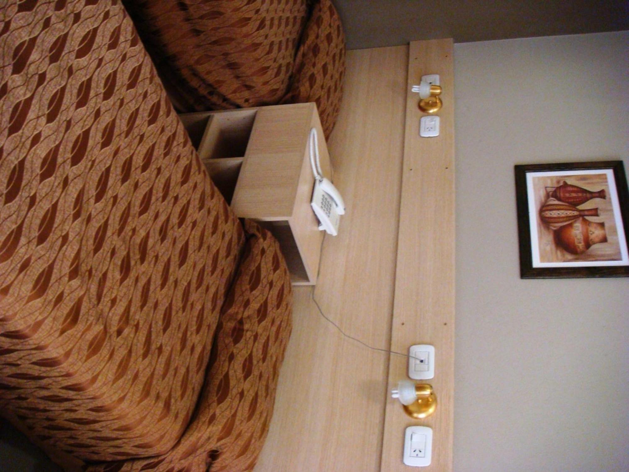Hagoth Hostel Buenos Aires Ruang foto