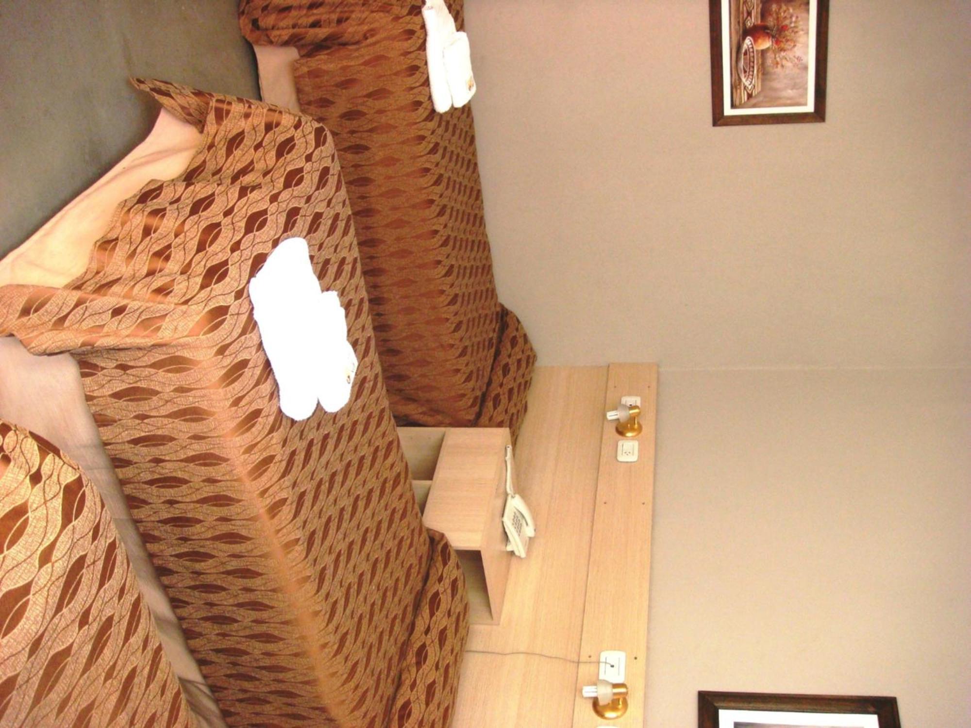 Hagoth Hostel Buenos Aires Ruang foto