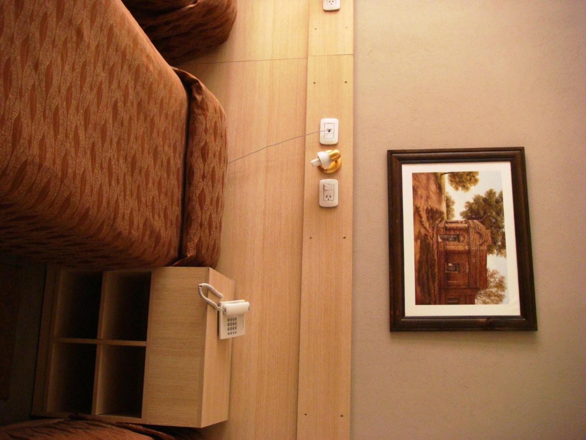 Hagoth Hostel Buenos Aires Ruang foto