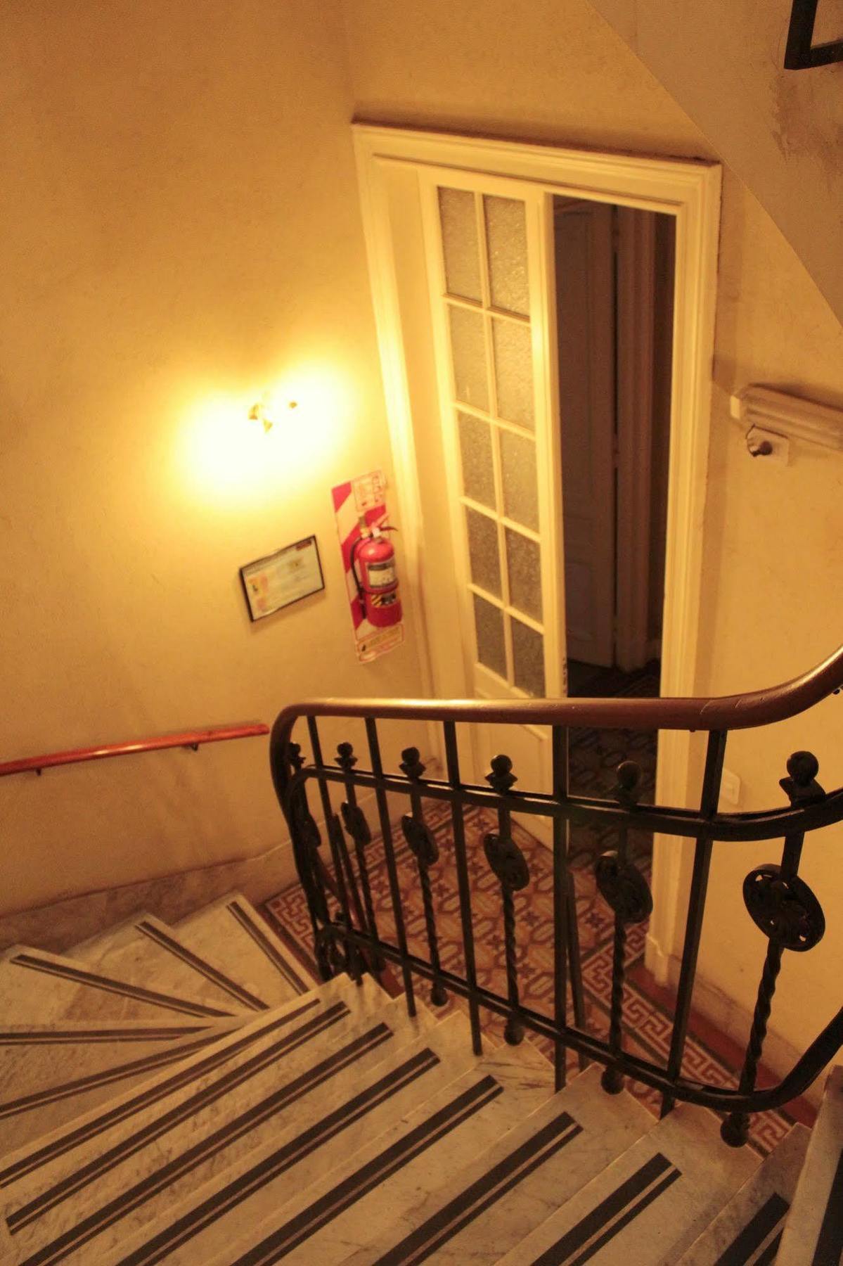 Hagoth Hostel Buenos Aires Bagian luar foto